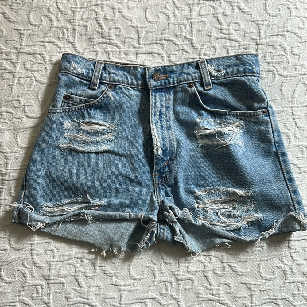 levi’s jean shorts 🩵